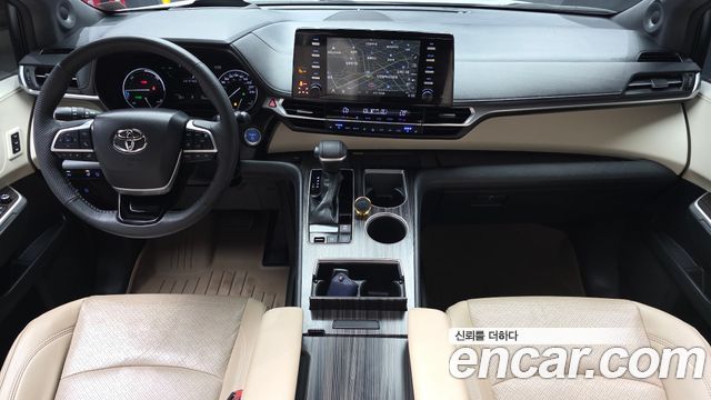 Toyota Sienna — interior