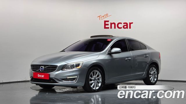 Volvo S60 — exterior