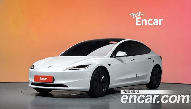 Tesla Model 3 — exterior