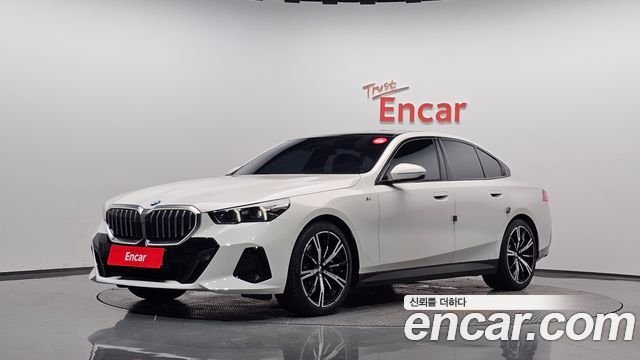 BMW 5 Series — exterior