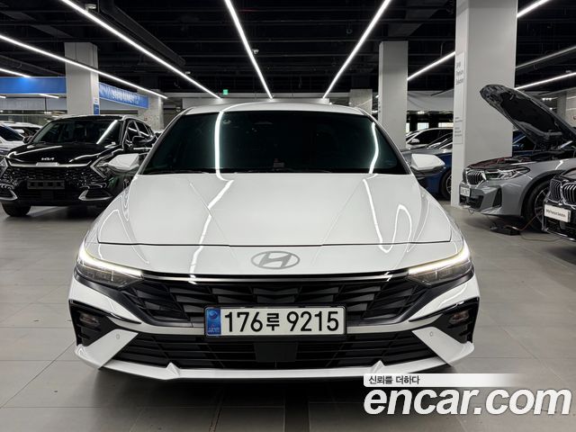 Hyundai Avante — exterior