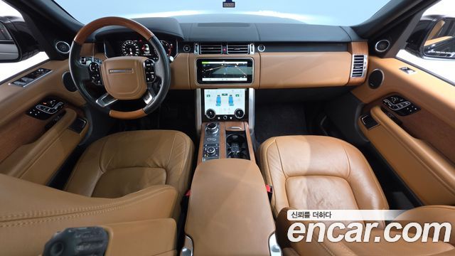 Land Rover Range Rover — interior