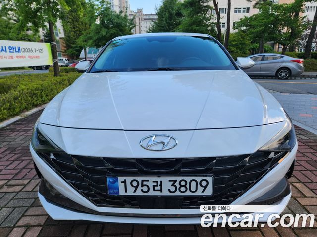 Hyundai Avante — exterior