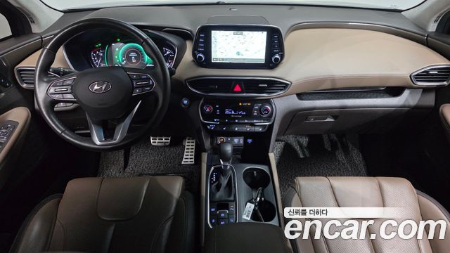 Hyundai Santa Fe — interior