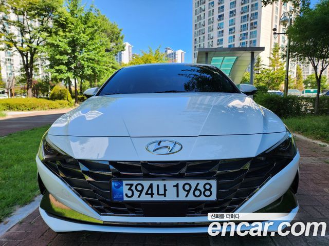 Hyundai Avante — exterior