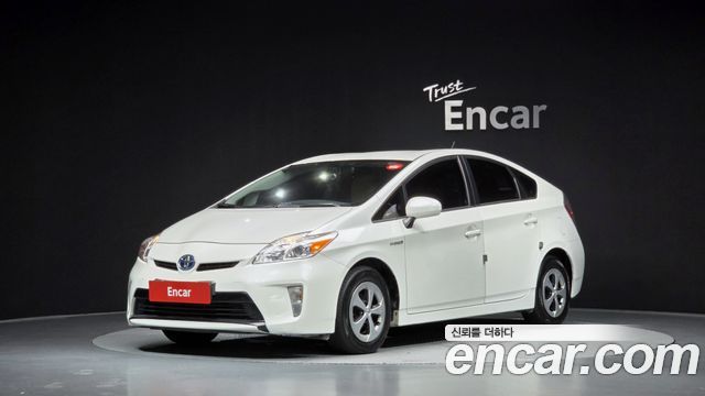 Toyota Prius — exterior