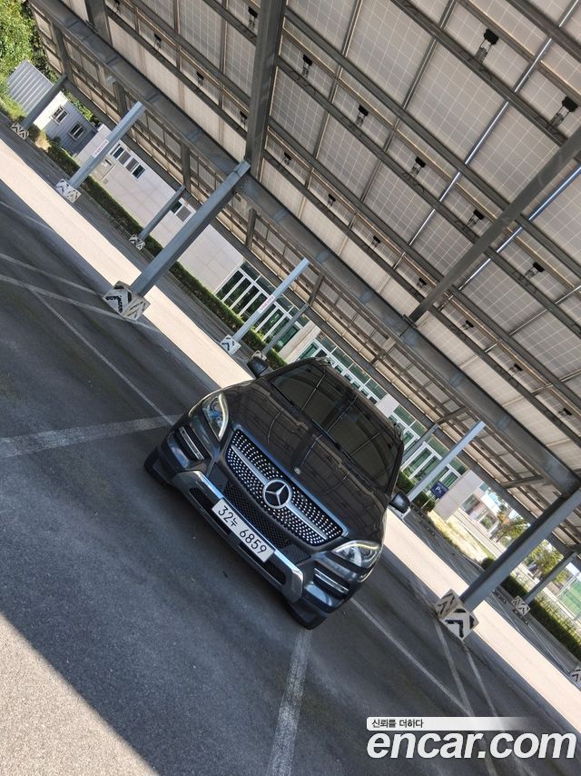 Mercedes-Benz M-Class — exterior