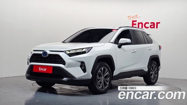 Toyota RAV4 — exterior