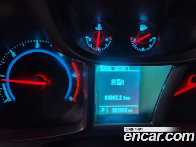 Chevrolet Korea Orlando — interior