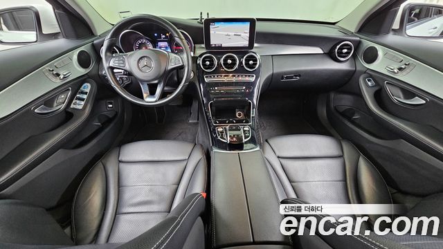 Mercedes-Benz C-Class — interior