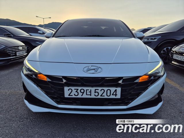 Hyundai Avante — exterior