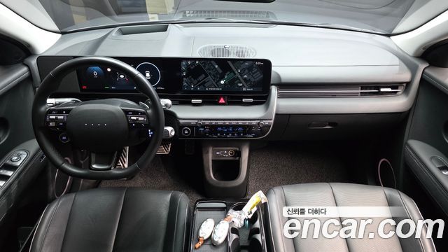 Hyundai IONIQ 5 — interior