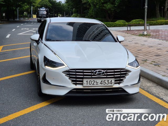 Hyundai Sonata — exterior