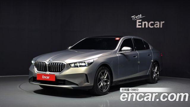 BMW 5 Series — exterior