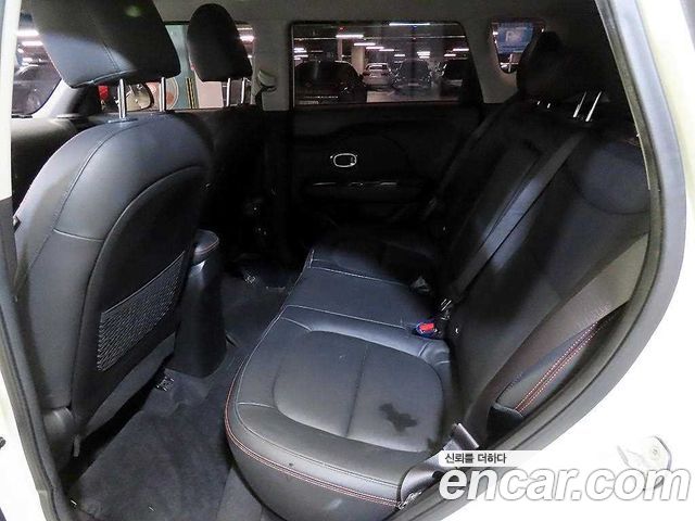 Kia Soul — interior