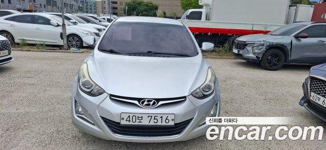 Hyundai Avante — exterior