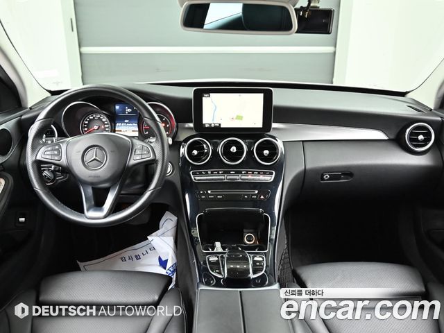 Mercedes-Benz C-Class — interior