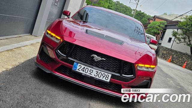 Ford Mustang — exterior