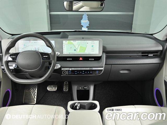 Hyundai IONIQ 5 — interior