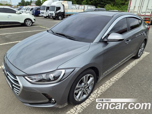 Hyundai Avante — exterior