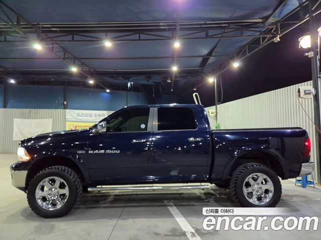 Dodge Ram Pickup — exterior
