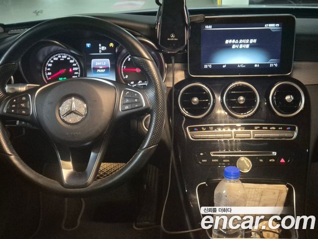 Mercedes-Benz C-Class — interior
