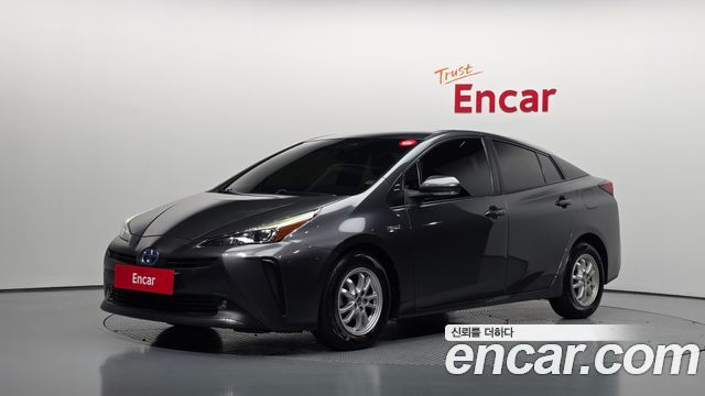 Toyota Prius — exterior