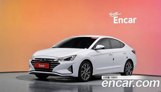 Hyundai Avante — exterior