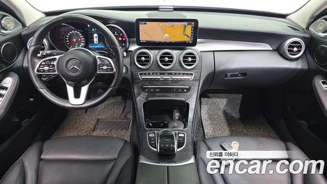 Mercedes-Benz C-Class — interior