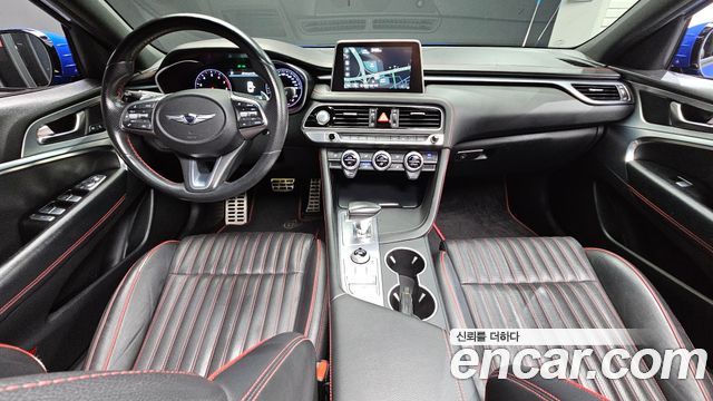 Genesis G70 — interior