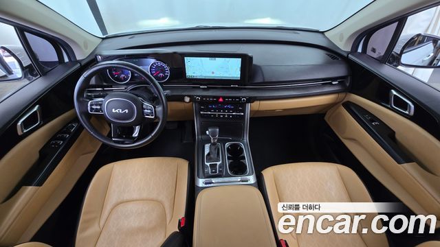 Kia Carnival — interior
