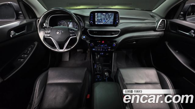 Hyundai Tucson — interior