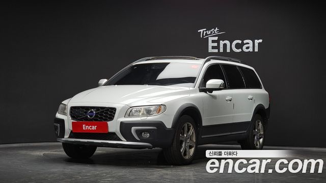 Volvo XC70 — exterior