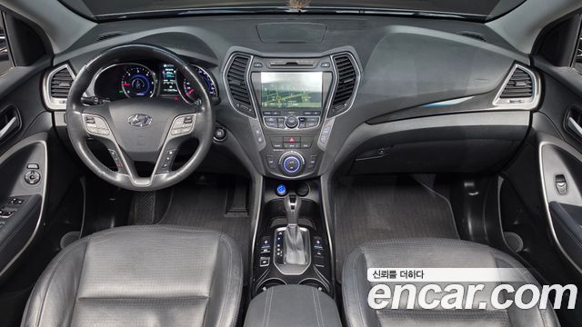 Hyundai Santa Fe — interior