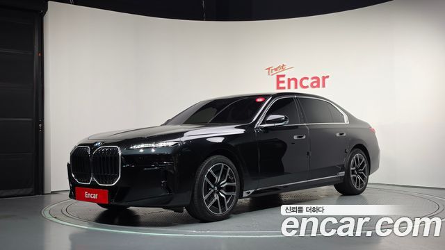 BMW 7 Series — exterior