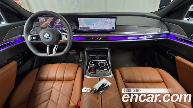 BMW 7 Series — interior
