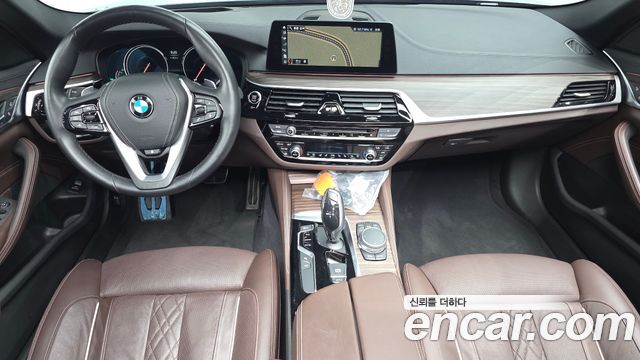 BMW 5 Series — interior