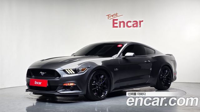 Ford Mustang — exterior