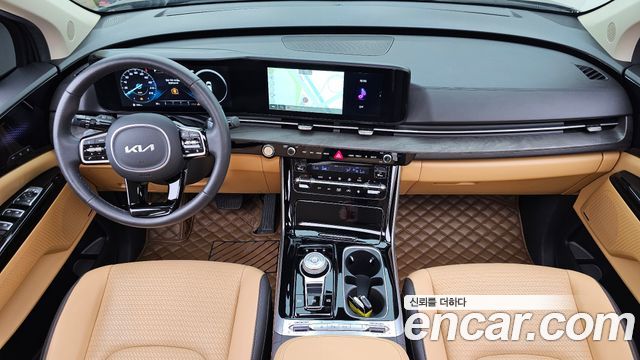 Kia Carnival — interior
