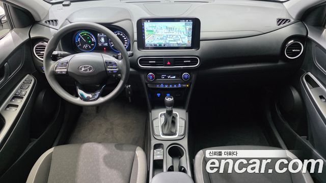 Hyundai Kona — interior