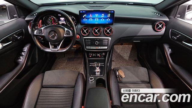 Mercedes-Benz A-Class — interior