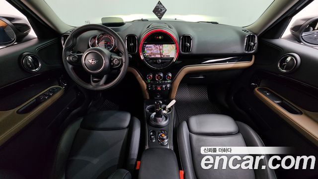 MINI Countryman — interior