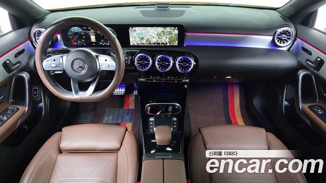 Mercedes-Benz CLA-Class — interior