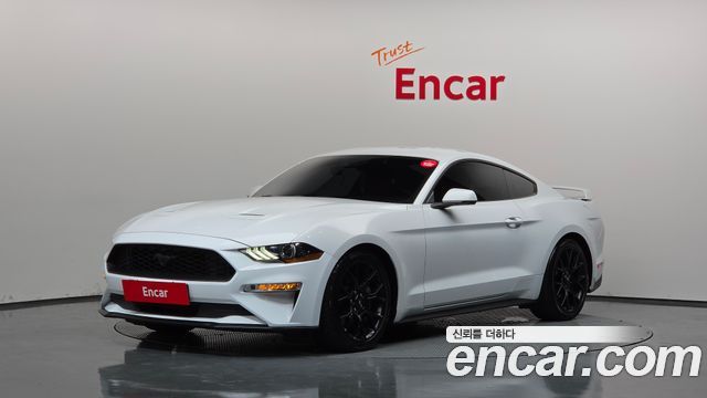 Ford Mustang — exterior
