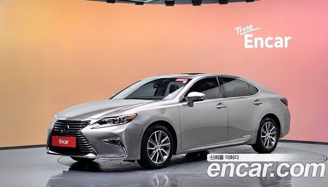 Lexus ES — exterior
