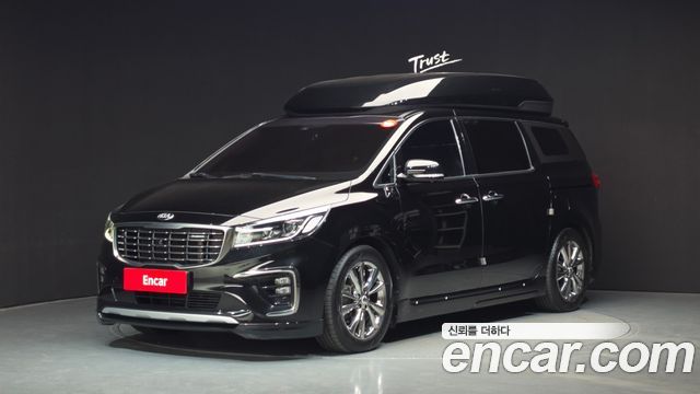 Kia Carnival — exterior