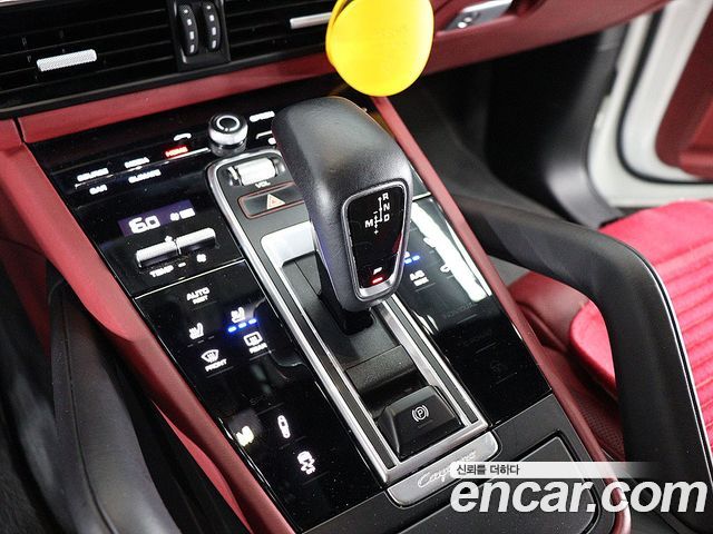 Porsche Cayenne — interior