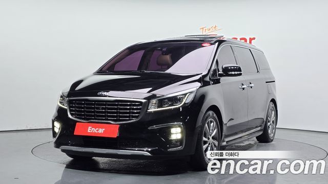 Kia Carnival — exterior