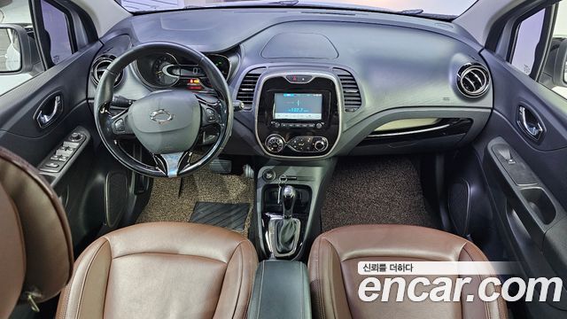 Renault Korea QM3 — interior