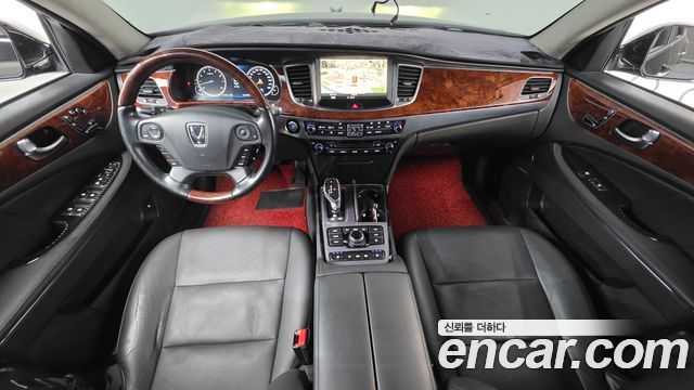 Hyundai Equus — interior